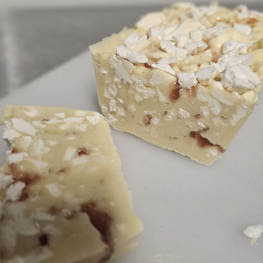 Eton Mess Fudge