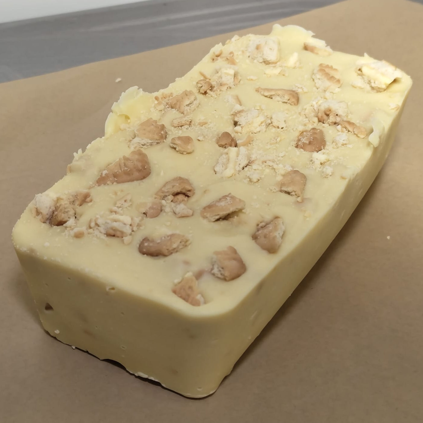Biscuit Barrel Fudge Box